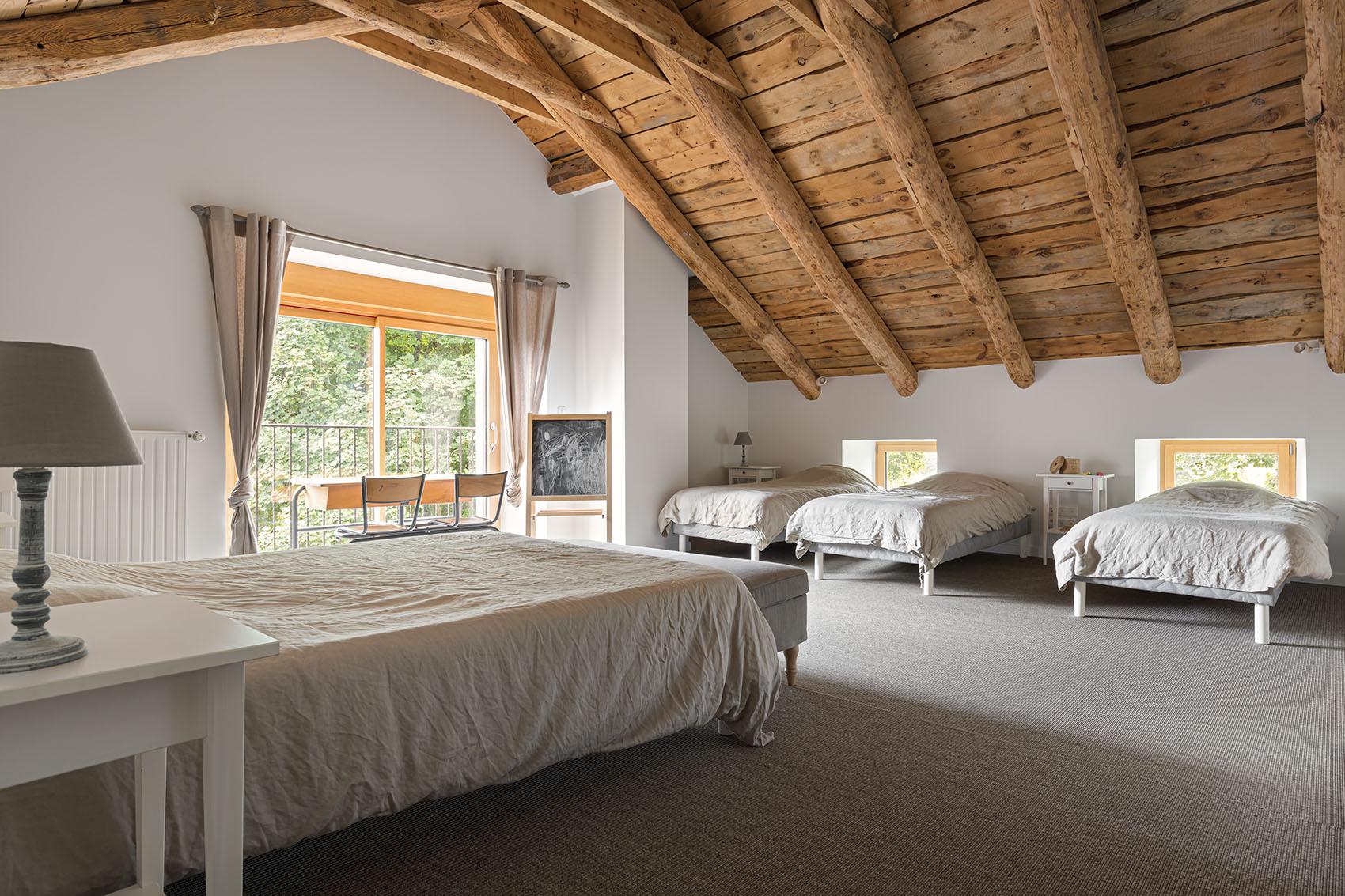 Rénovation complète d’une ancienne ferme en résidence hôtelière en Haute-Loire - Chambon-sur-Lignon